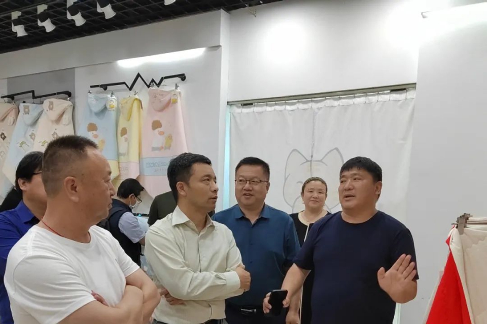中國棉花協會到安陽市紡織產業工程學會調研